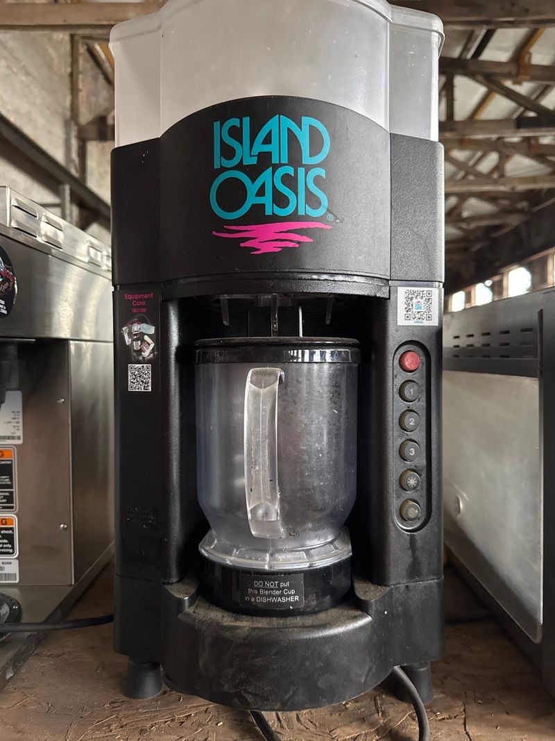 Commercial ice shaver blender - Image 1