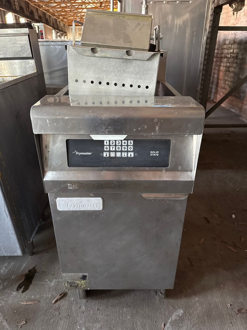 Electric cooker  - Image 1