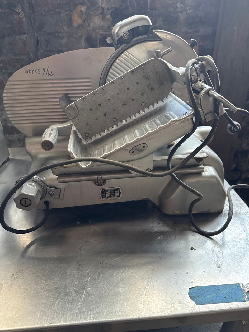 12� manual countertop slicer - Image 1