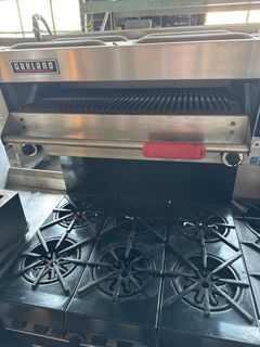 6 burner range with salamander - Image 3