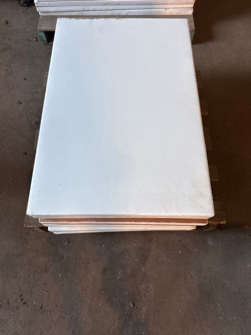 White table tops - Image 1