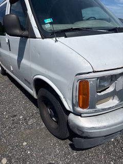 2001 Chevrolet 1500 Van - Image 9