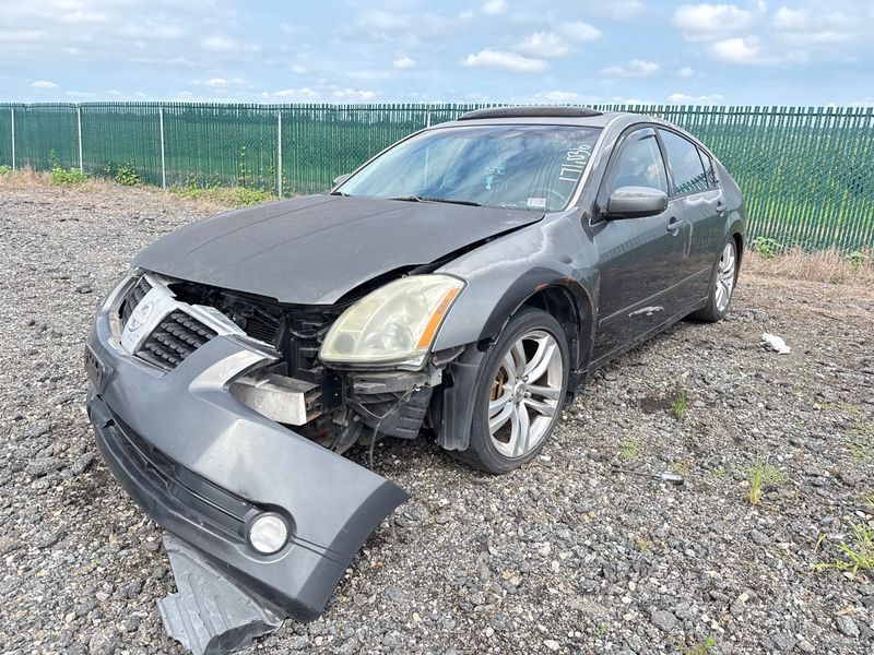 2004 Nissan Maxima