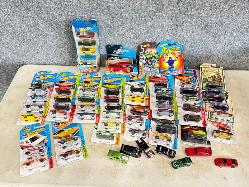 Assortment of Hotwheels Cars