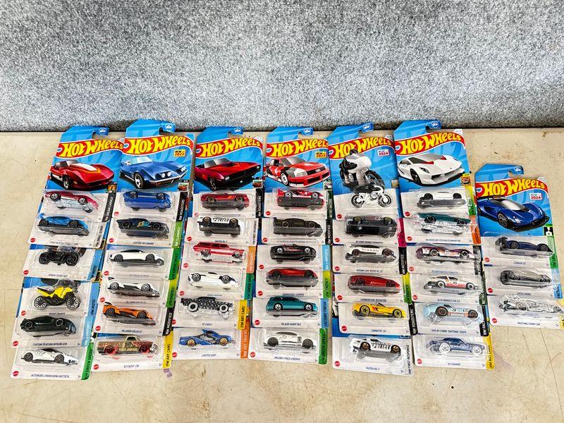 Assortment of Hotwheels Cars