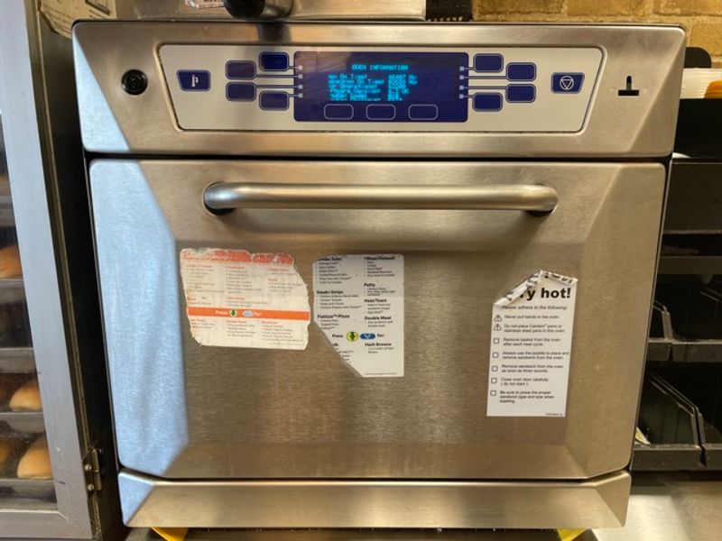 Convection Oven Stainless Steel, Includes Tray. Lot 5459
