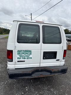 2010 Ford Econoline Van  - Image 4