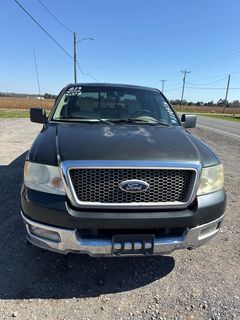 2004 Ford F150 Lariat  - Image 2