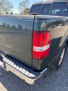 2004 Ford F150 Lariat  - Image 17