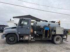2017 Hino 268 Tank Truck - Image 1