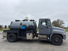2017 Hino 268 Tank Truck - Image 3