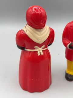 Pair of Black Americana Plastic Shakers - Image 4