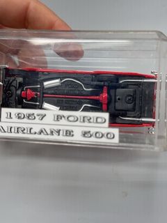 Assorted 1:64 Scale Die-Cast Model Cars and Trucks - Image 7
