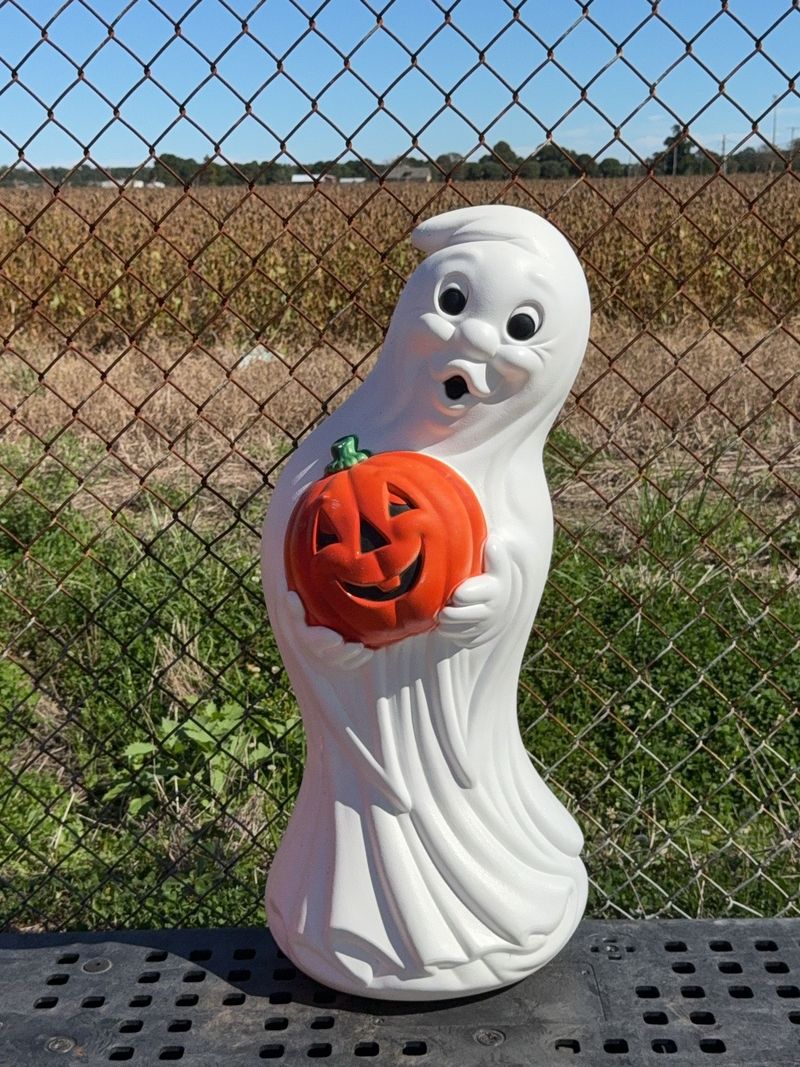 Halloween Ghost Blow Mold - Image 1