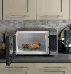 1.6 Cu. Ft. Microwave Oven - Image 2