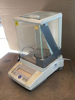 Lab Equipment - Image 4