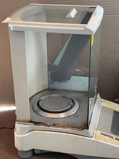 Lab Equipment - Image 6
