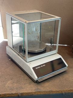 Lab Equipment - Image 7
