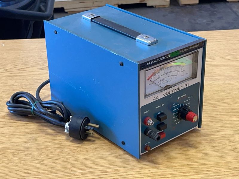 Heathkit Voltmeter - Image 1