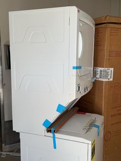 GE Laundry Center Set - Image 11