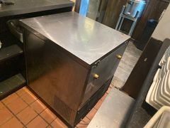 Undercounter Refrigerator - Image 5