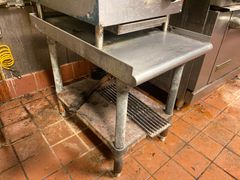 Gas Charbroiler - Image 9