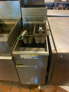 Natural Gas Deep Fryer w/Baskets - Image 2
