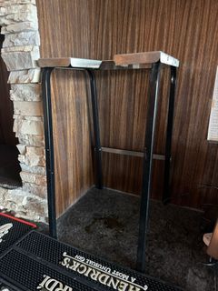 Cocktail Drink Stand - Image 1