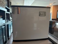 Commercial Ice Maker & Bin - Image 2