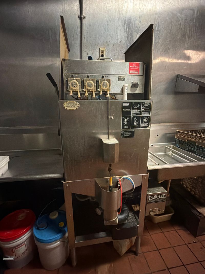 Commercial Dishwasher - Image 1