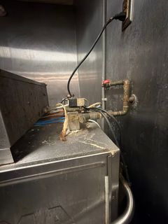 Commercial Dishwasher - Image 9