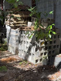 **Alternate Pickup Location and Date** Over 500 Loose Concrete Cinderblocks - Image 2