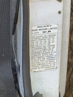 **Alternate Pickup Location and Date** 16ft Box Truck with Heavy Overgrowth - Image 4