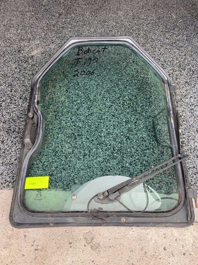 Glass Door with Wiper for Bobcat T190, 2006 - Image 1