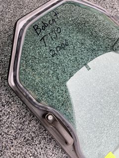 Glass Door with Wiper for Bobcat T190, 2006 - Image 5