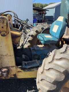 Ford 4500 Backhoe Loader with 7ft Front Bucket - Image 7