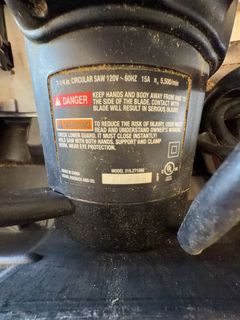 7-1/4 in. Circular Saw with Case - Image 3