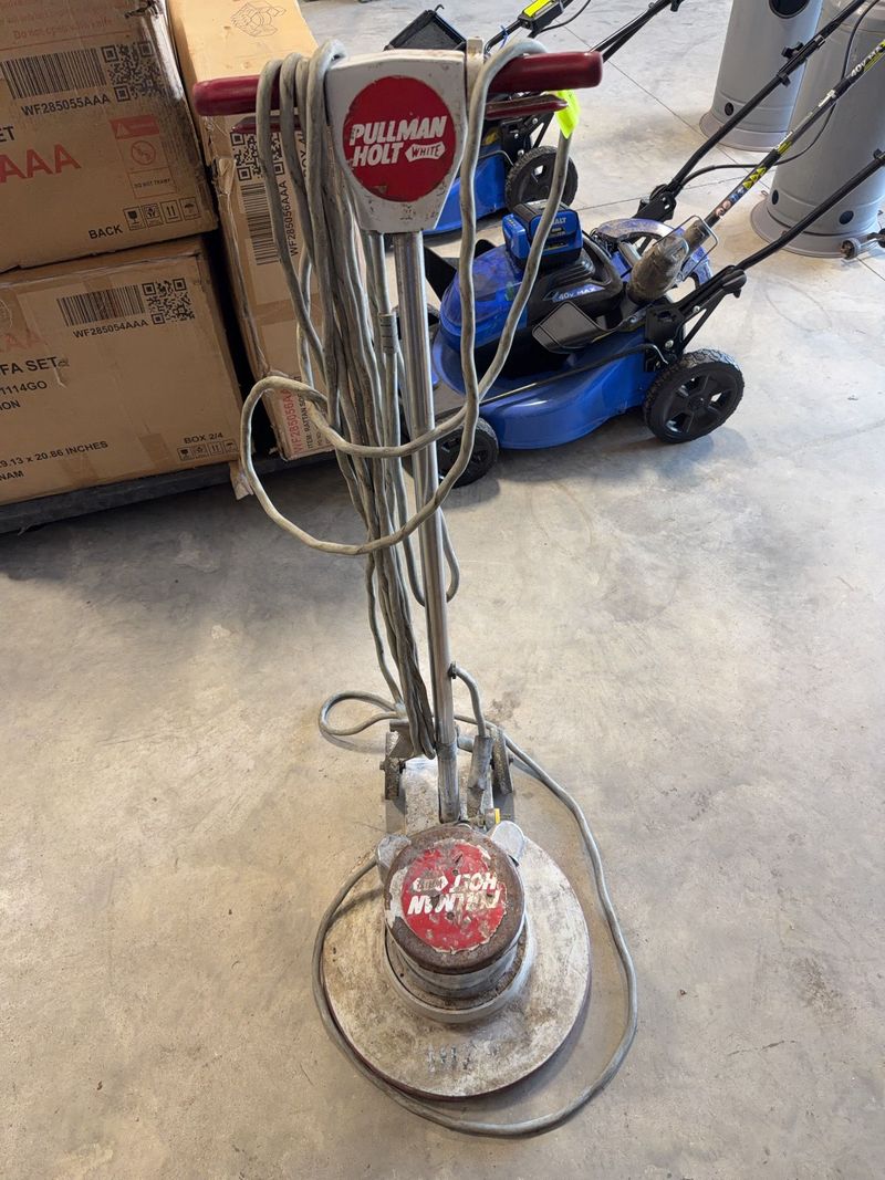 Floor Buffer with Pads, Pullman Holt White - Image 1