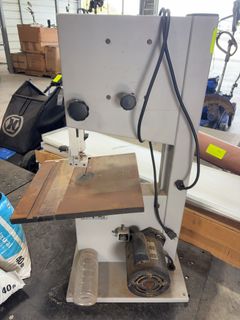 10-Inch Bandsaw With Adjustable Table - Image 4