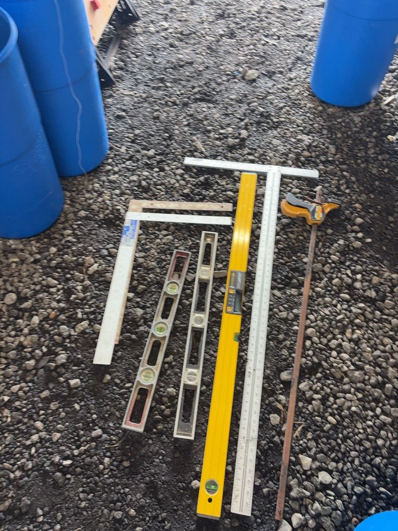 Measuring Levels and Squares Lot - Image 1