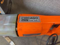 Chicago Electric Power Tools 4.5 Amp Electric Reciprocating Saw with Blade - Image 3