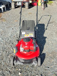 Craftsman Push Lawn Mower - Image 1