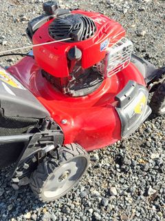 Craftsman Push Lawn Mower - Image 9