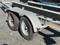 2013 19ft Boat Trailer with 8ft Tongue - Image 6