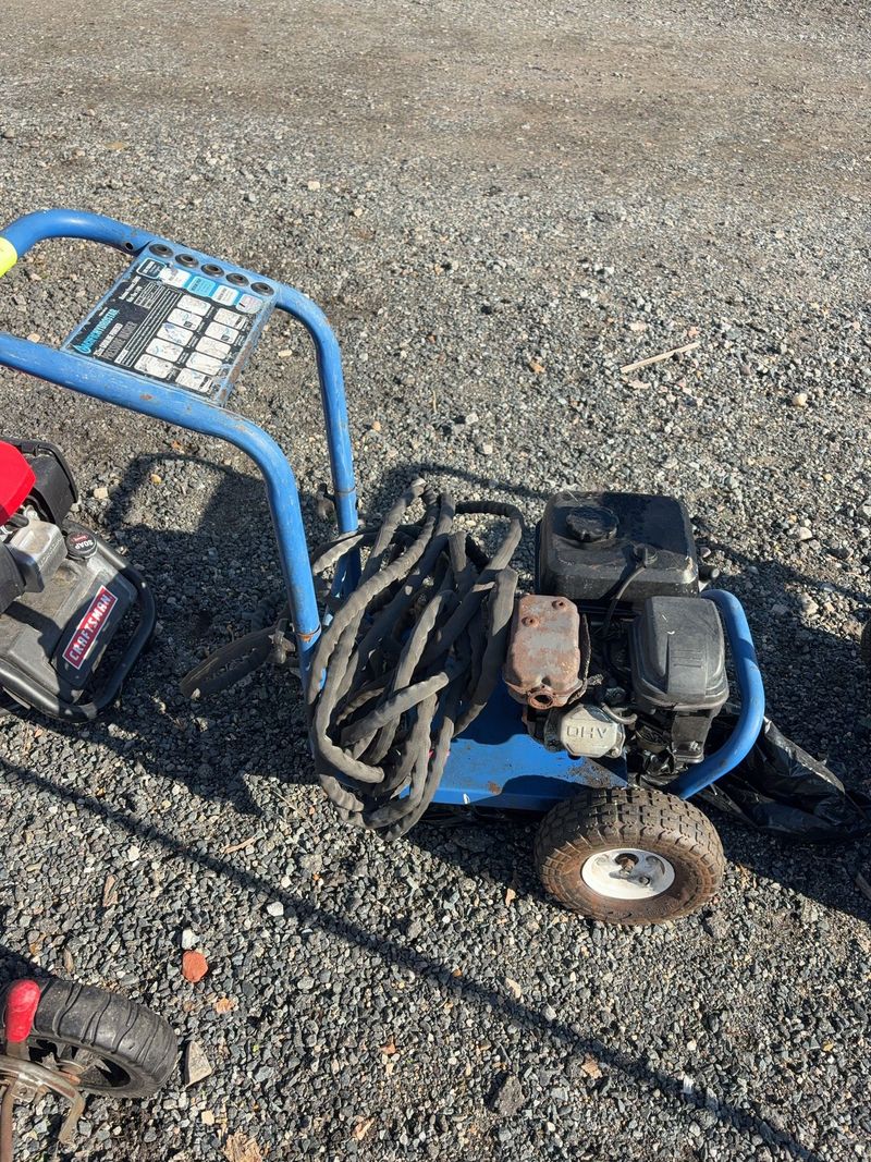 Gasoline Pressure Washer 212cc Tested Runs - Image 1