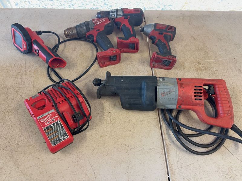 Power Tools, Corded Tested, Drills Untested - Image 1