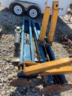Zosramp ZMB Blue Hydraulic Loading Ramp - Image 2