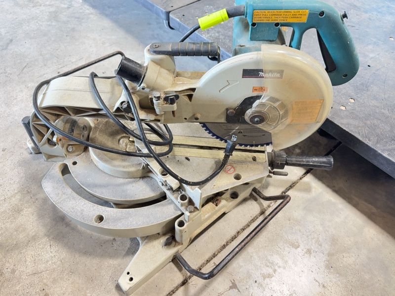 Makita Sliding Compound Miter Saw With Corded Power - Image 1