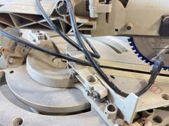 Makita Sliding Compound Miter Saw With Corded Power - Image 4