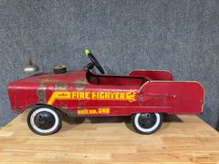 Red AMF Fire Fighter Pedal Car Unit 508 - Image 1